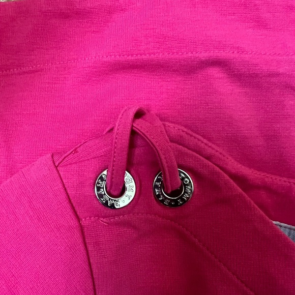 Tommy Bahama Fushia t-shirt dress . EUC. Size S. - Picture 3 of 3